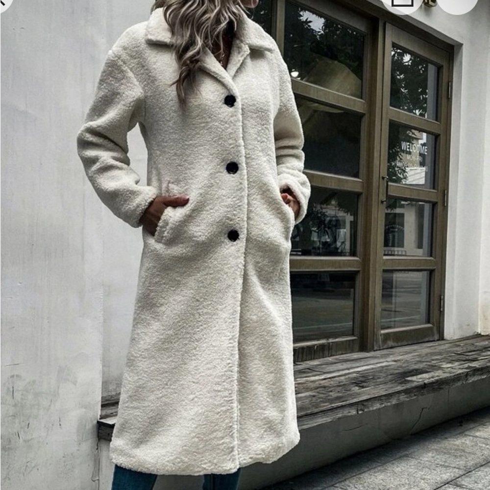 Fleece coat - Picture 3 of 3
